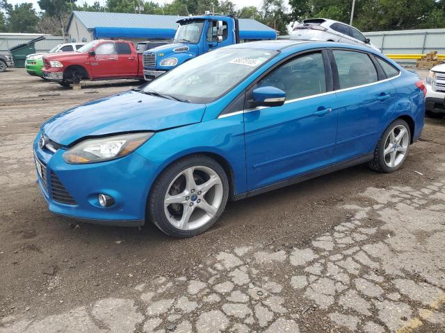 Sedans FORD FOCUS 2013 Granatowy