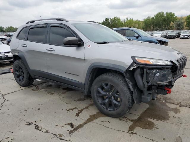  JEEP CHEROKEE 2016 Srebrny