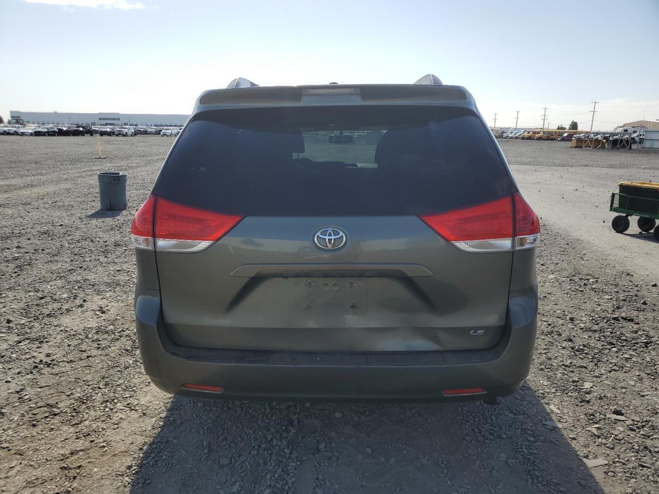 2013 Toyota Sienna Le VIN: 5TDKK3DC0DS375768 Lot: 63423915