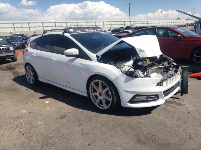  FORD FOCUS 2018 Белы