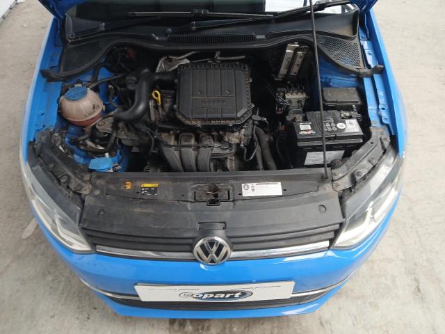 2015 VOLKSWAGEN POLO SE