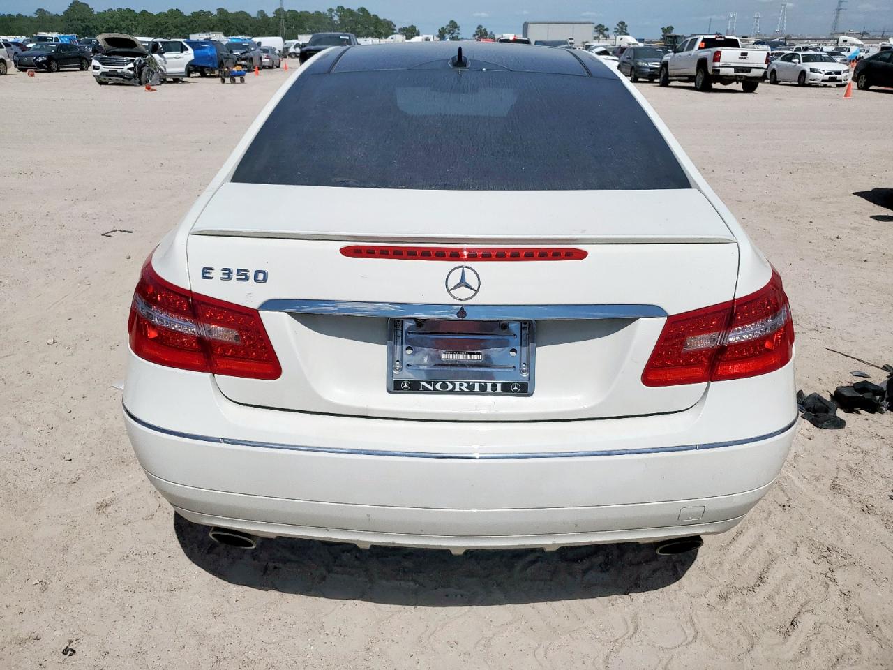 2012 Mercedes-Benz E 350 VIN: WDDKJ5KBXCF176045 Lot: 65658355