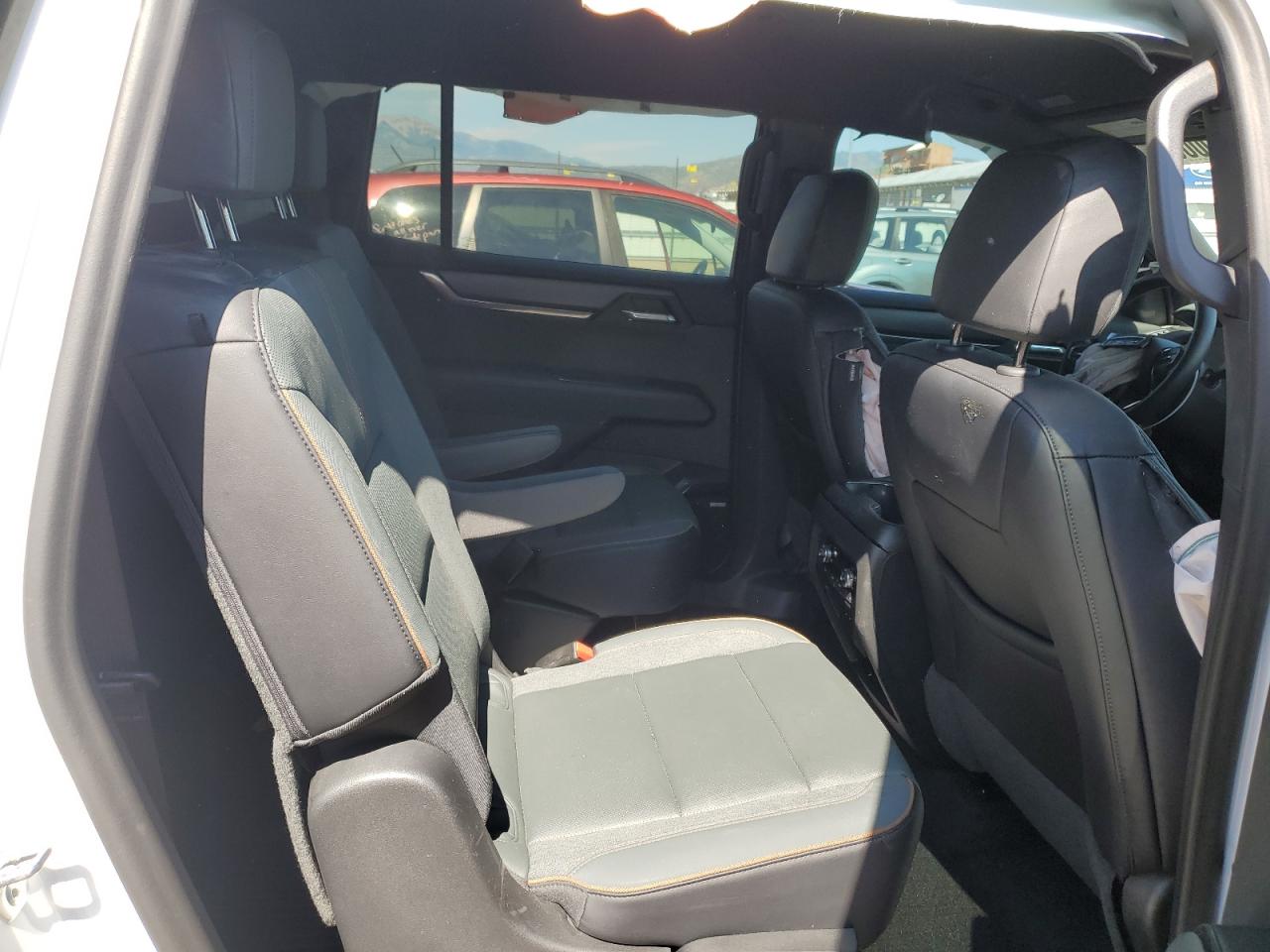 2024 GMC Acadia At4 VIN: 1GKENPKSXRJ200006 Lot: 64800055