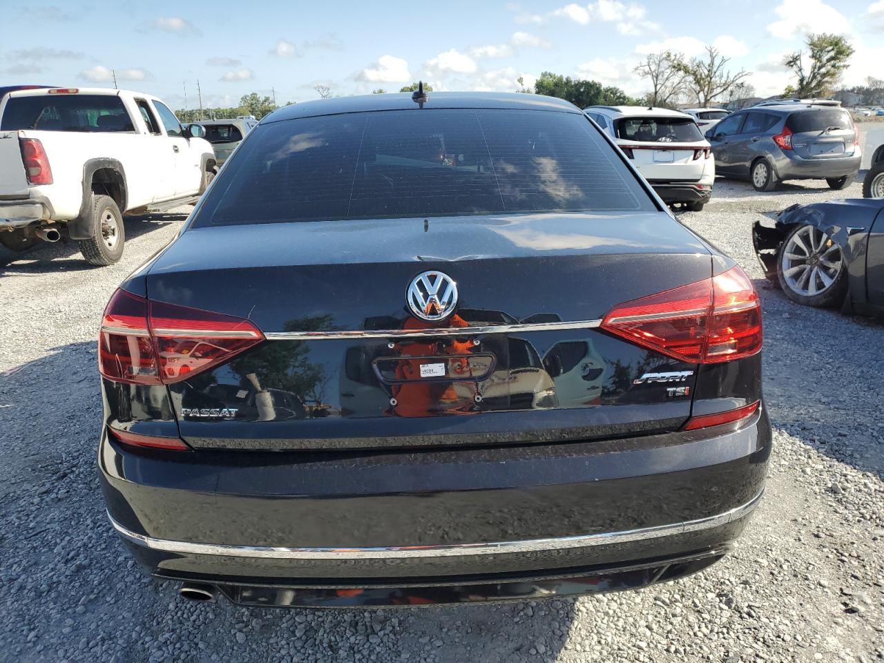 2017 Volkswagen Passat R-Line VIN: 1VWDT7A38HC069150 Lot: 63786245