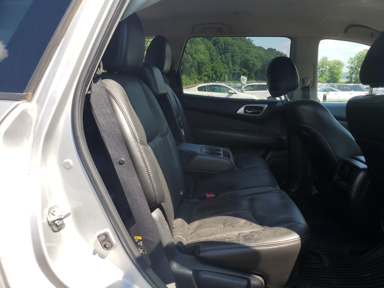 2014 Nissan Pathfinder S VIN: 5N1AR2MM2EC681802 Lot: 62920365