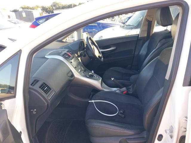 2011 TOYOTA AURIS HYBR