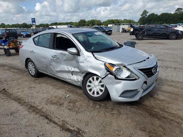  NISSAN VERSA 2017 Silver