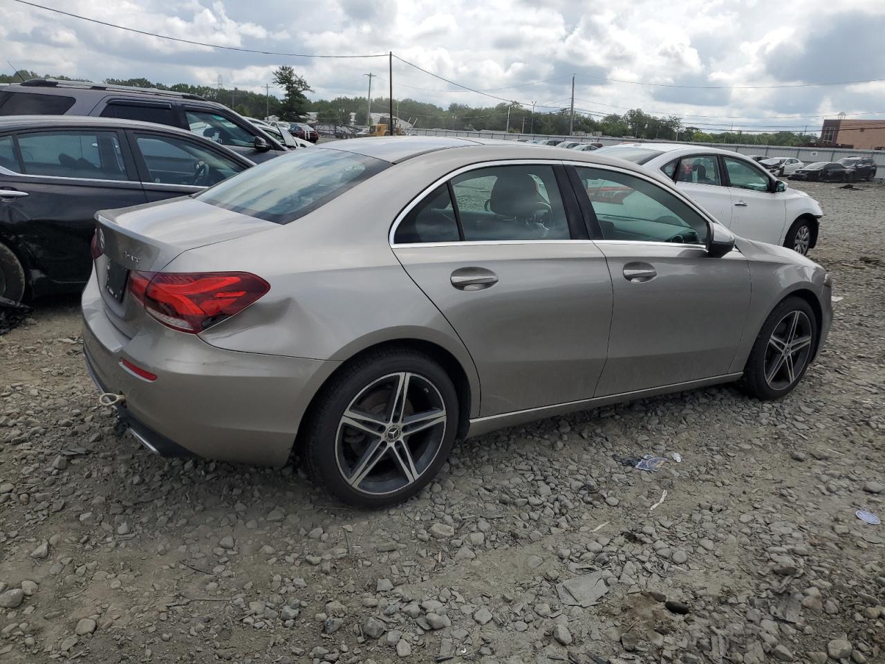 2019 Mercedes-Benz A 220 4Matic VIN: WDD3G4FB9KW010587 Lot: 61730765