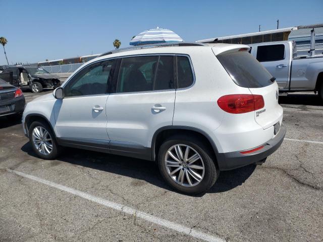 Parquets VOLKSWAGEN TIGUAN 2016 White
