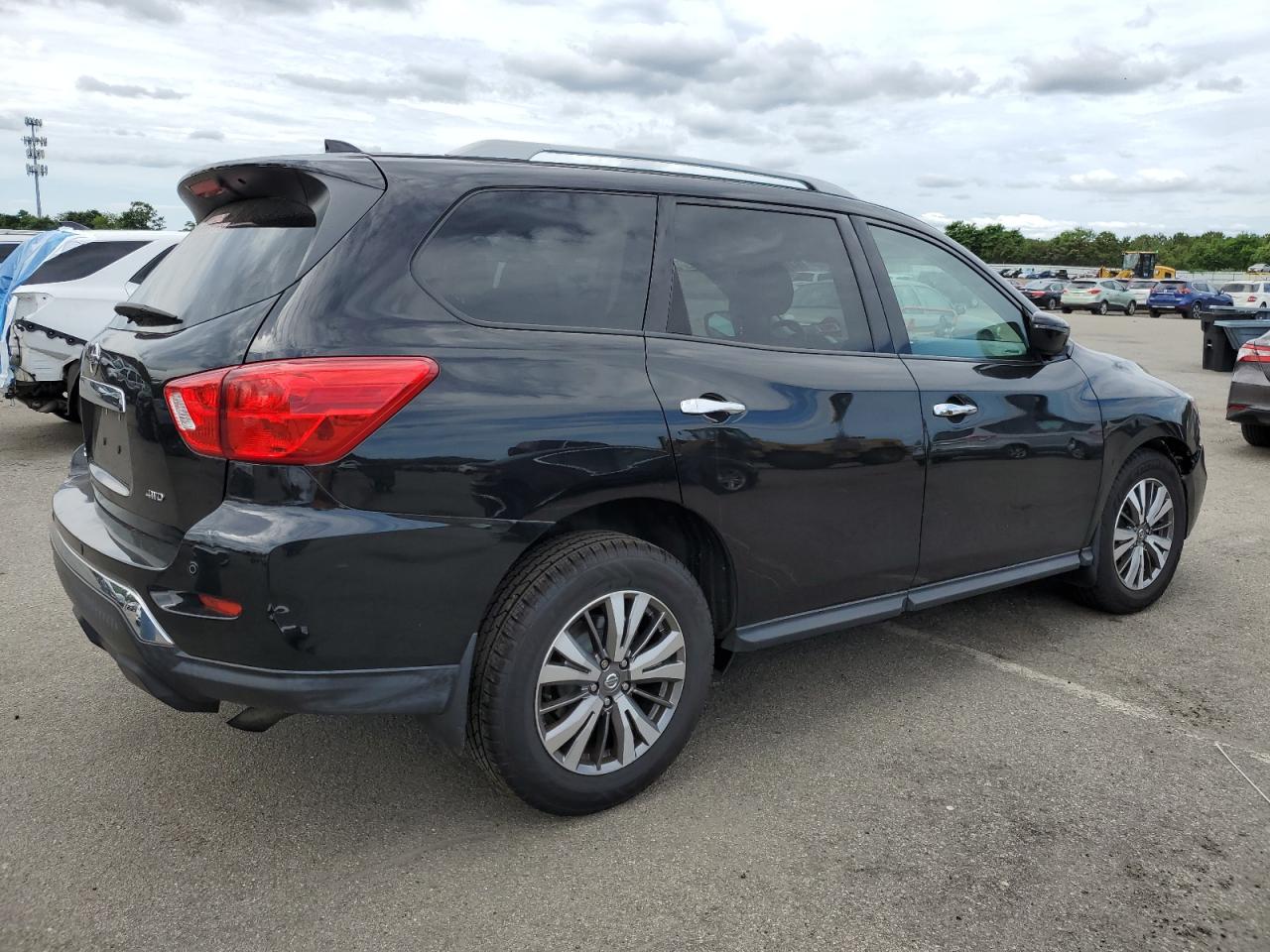 2019 Nissan Pathfinder S VIN: 5N1DR2MM7KC650747 Lot: 64952775
