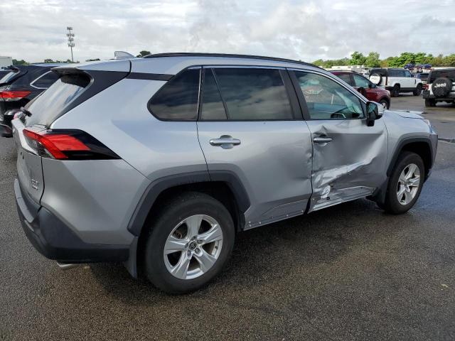  TOYOTA RAV4 2021 Silver
