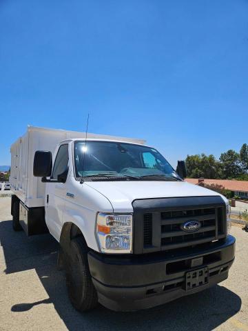2021 Ford Econoline E450 Super Duty Cutaway Van