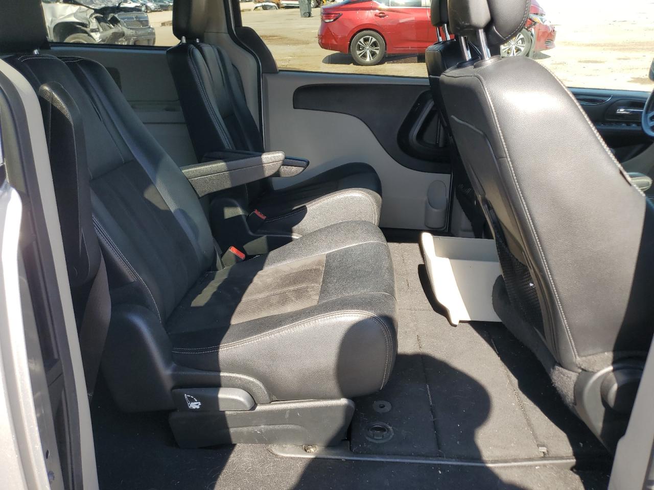 2019 Dodge Grand Caravan Sxt VIN: 2C4RDGCGXKR786976 Lot: 65021245