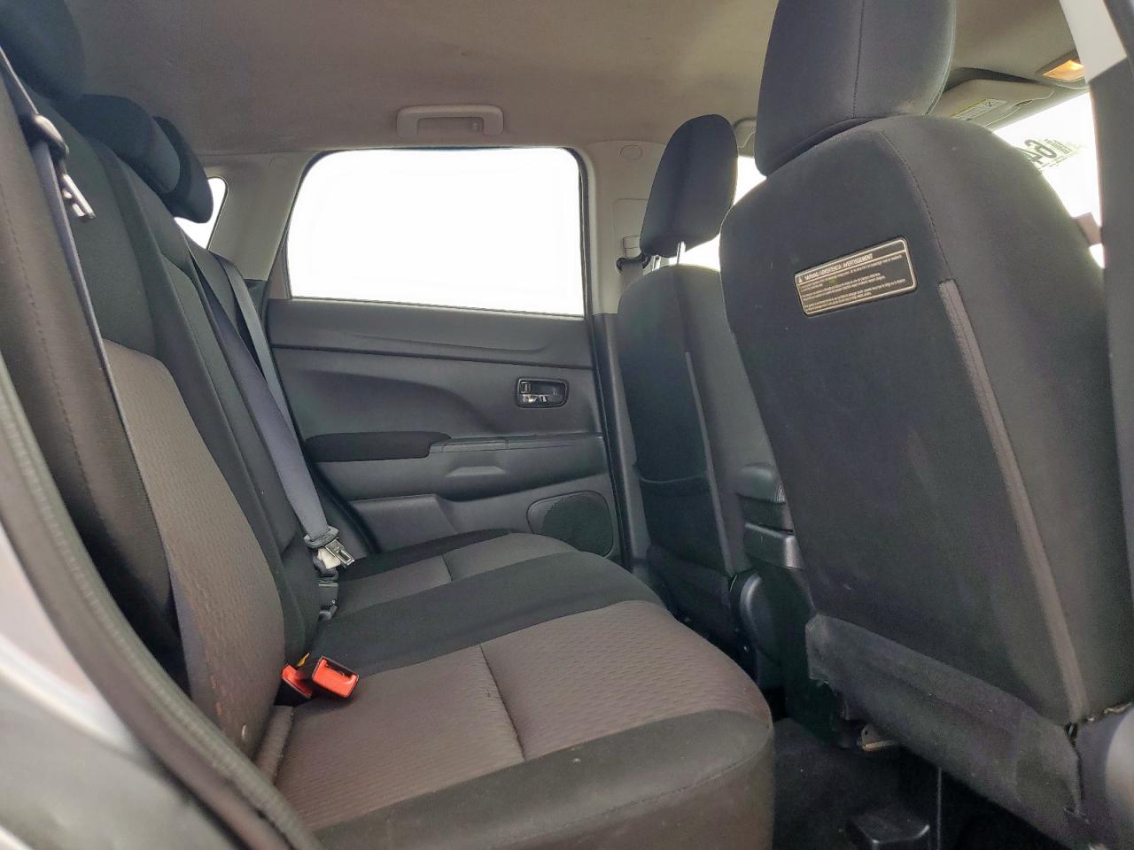 2018 Mitsubishi Outlander Sport Es VIN: JA4AP3AUXJU015242 Lot: 64465645