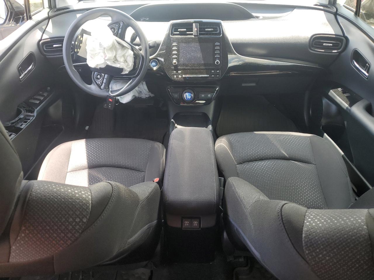 2020 Toyota Prius Le VIN: JTDL9RFU5L3017235 Lot: 64452855