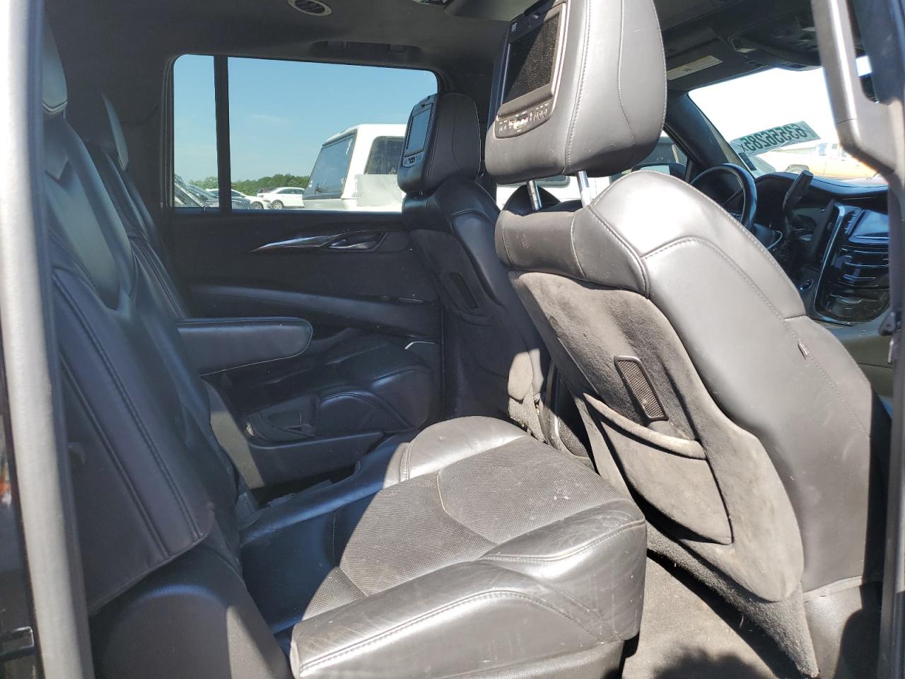 2017 Cadillac Escalade Esv Platinum VIN: 1GYS4KKJ3HR148773 Lot: 63556285