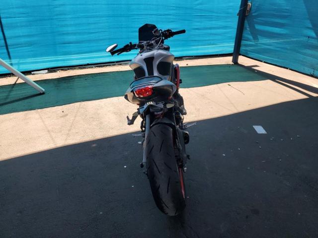 2015 TRIUMPH MOTORCYCLE STREET TRIPLE R  
