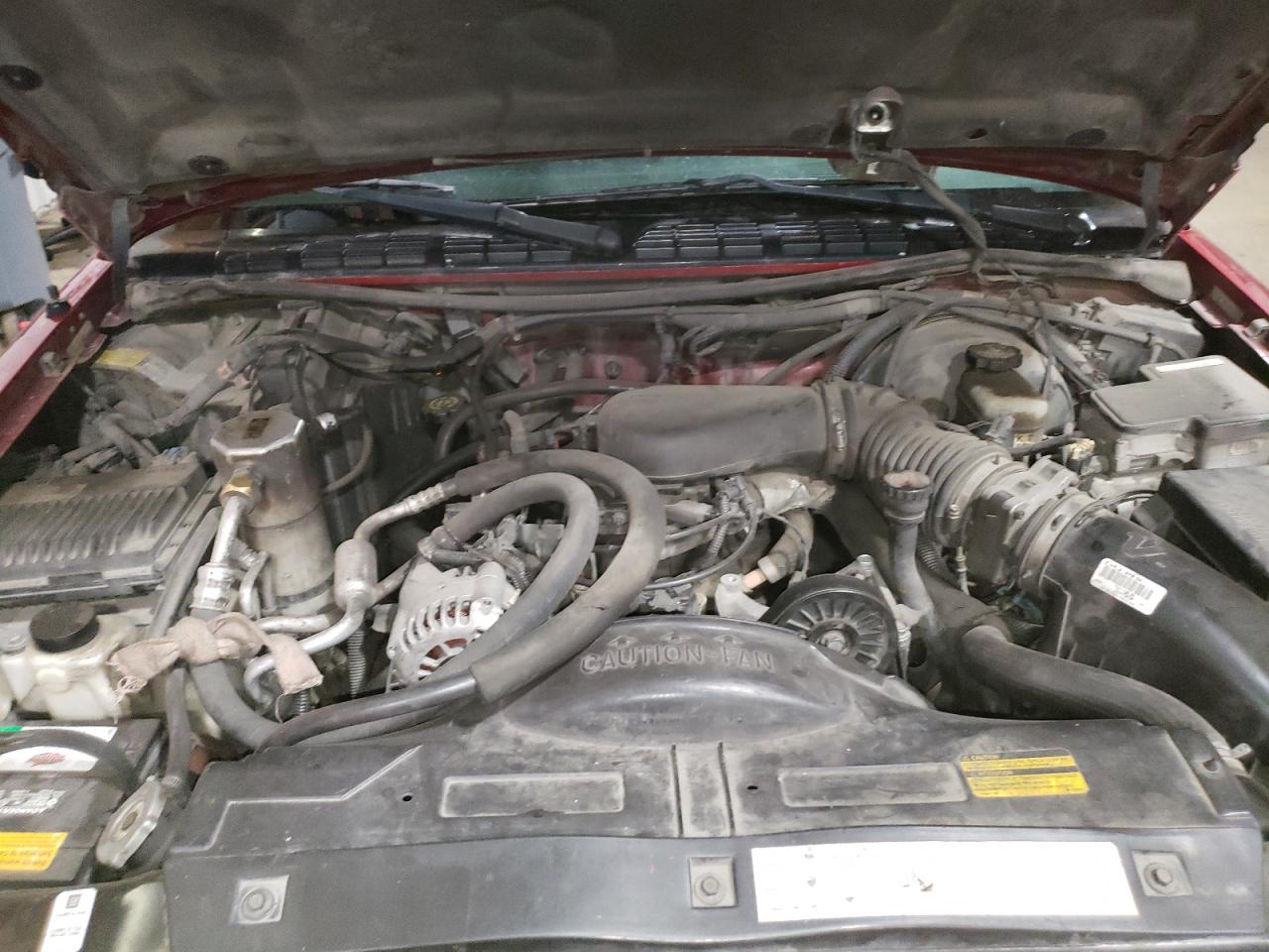 1gndt13w9y2286713 1GNDT13W9Y2286713 2000 Chevrolet Blazer