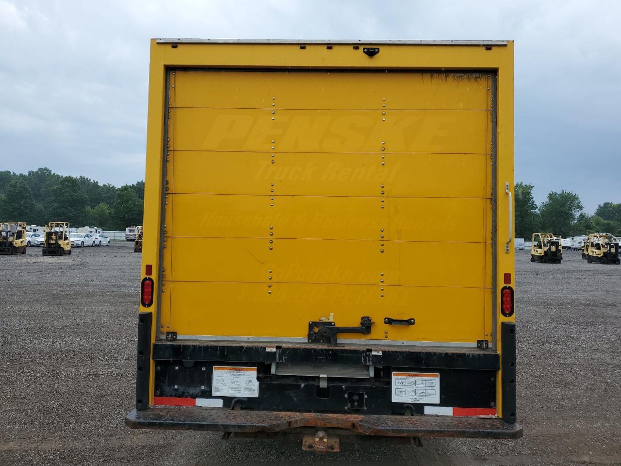 2021 GMC Savana Cut - Trucks Expeditor Truck VIN: 7GZ37TC72MN007269 Lot: 65015645