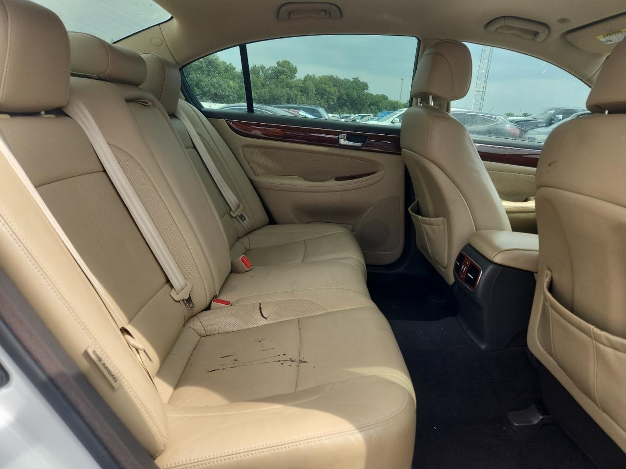 2013 Hyundai Genesis 3.8L VIN: KMHGC4DD0DU244333 Lot: 65292565