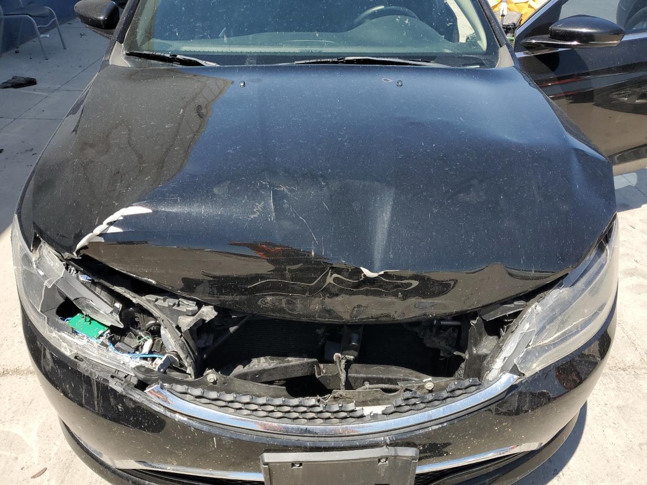 2015 Chrysler 200 C VIN: 1C3CCCCB5FN584009 Lot: 64510465