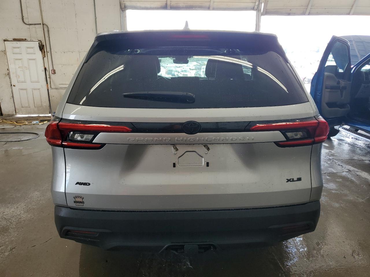 2024 Toyota Grand Highlander Xle VIN: 5TDAAAB58RS011564 Lot: 66956265