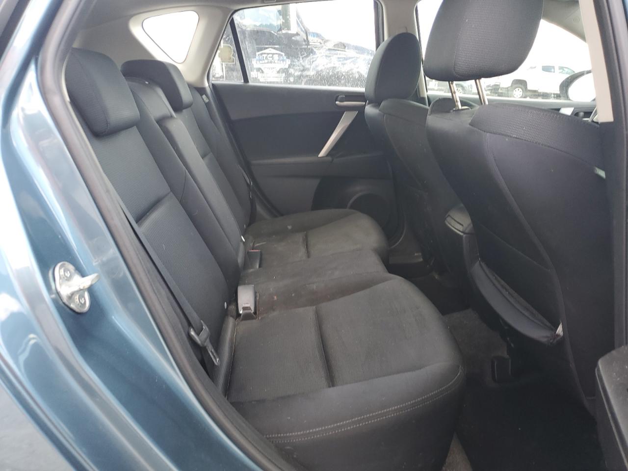 2010 Mazda 3 S VIN: JM1BL1H51A1234990 Lot: 64825905