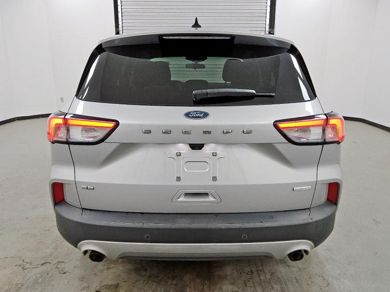  FORD ESCAPE 2020 Srebrny