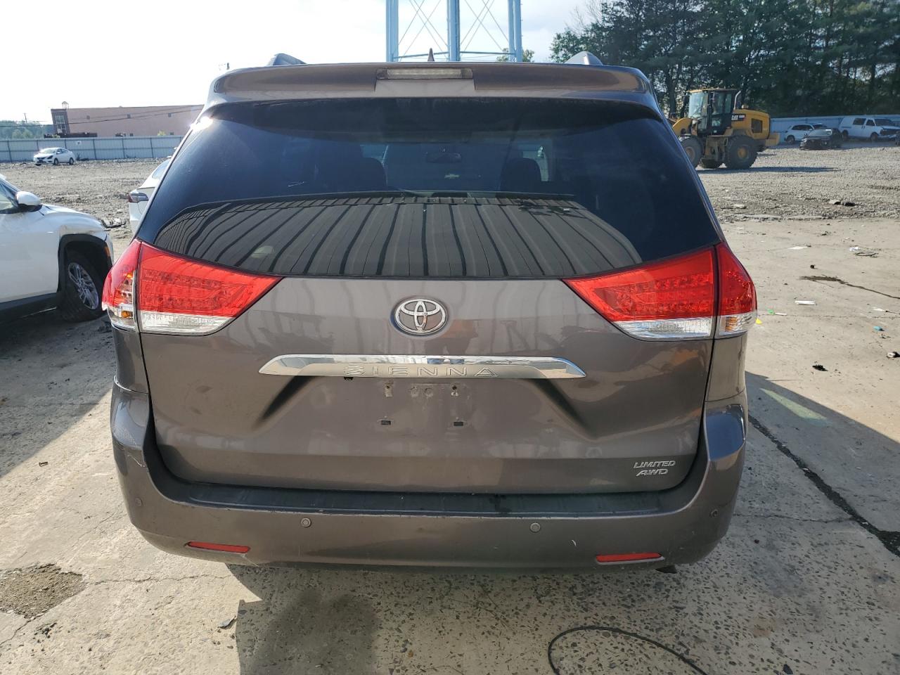 2012 Toyota Sienna Xle VIN: 5TDDK3DC2CS034105 Lot: 62735765