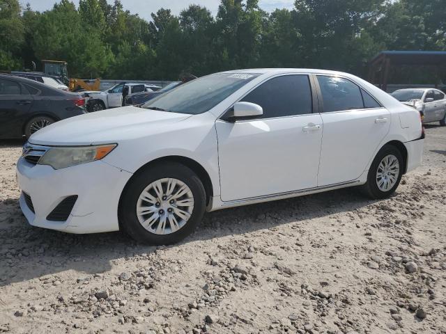  TOYOTA CAMRY 2013 Biały