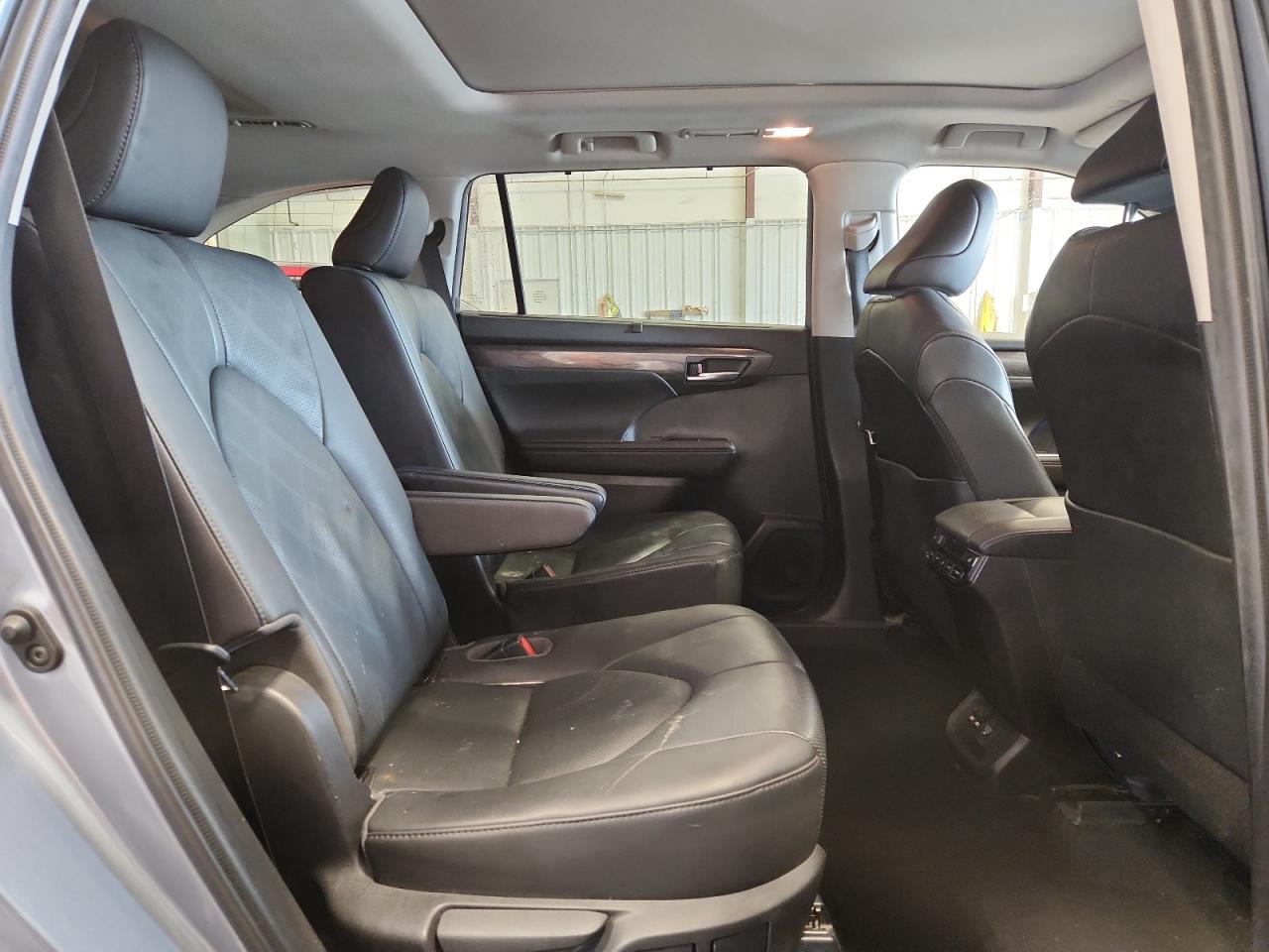 2020 Toyota Highlander Hybrid Platinum VIN: 5TDEBRCH9LS003972 Lot: 65429085