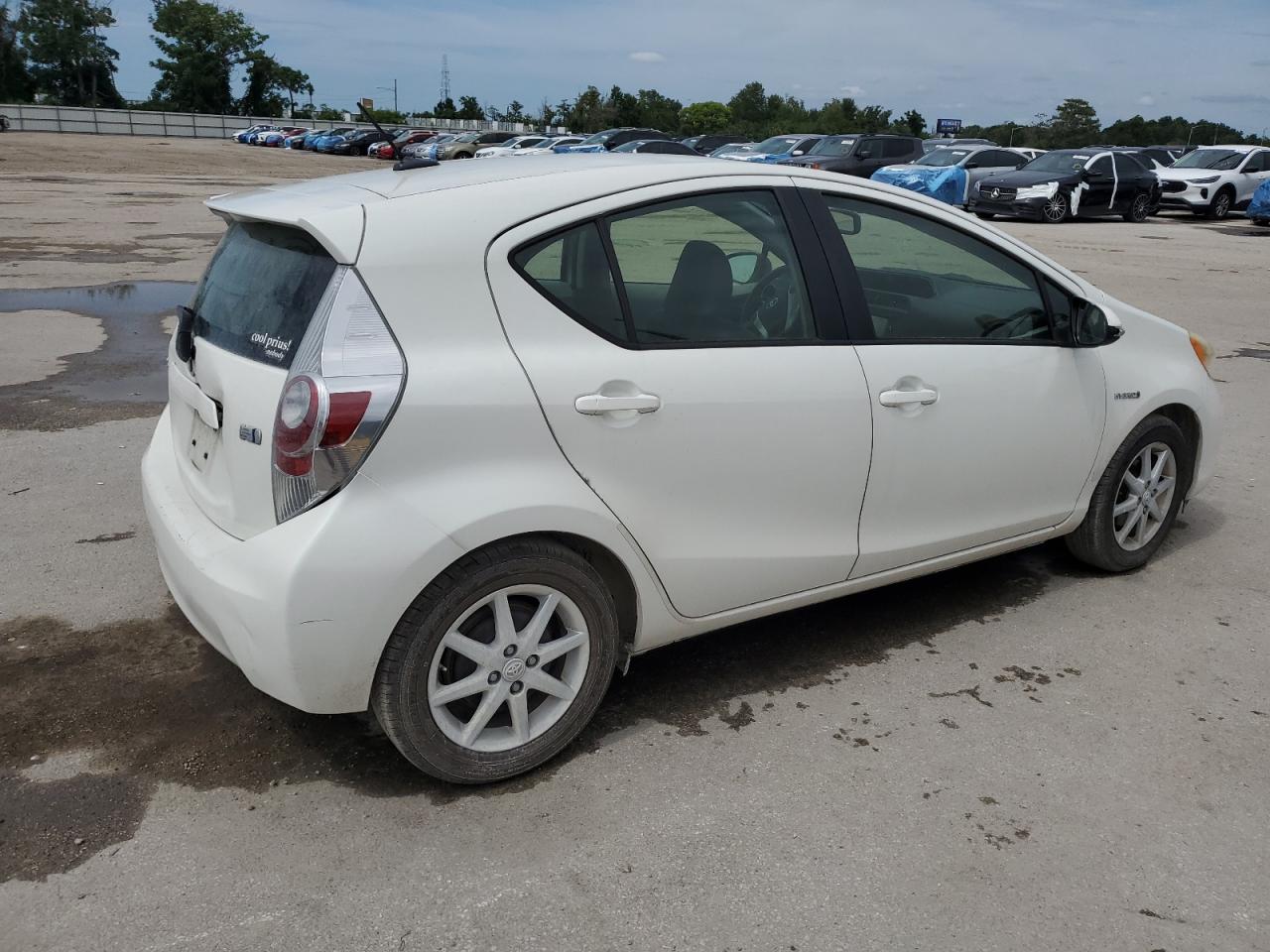 2013 Toyota Prius C VIN: JTDKDTB35D1034196 Lot: 65758245