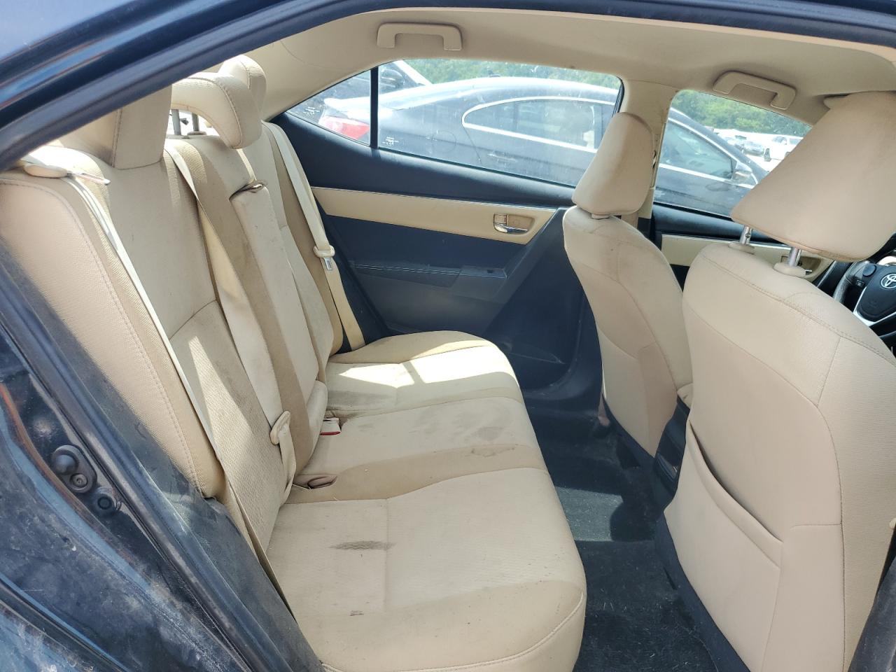 2018 Toyota Corolla L VIN: 5YFBURHE9JP778175 Lot: 64889055