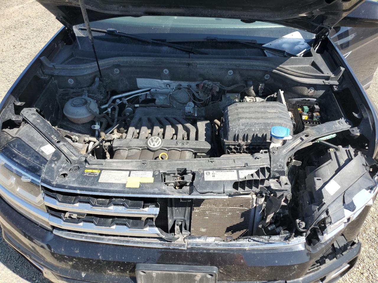 2018 Volkswagen Atlas Sel VIN: 1V2RR2CA1JC548889 Lot: 64197195