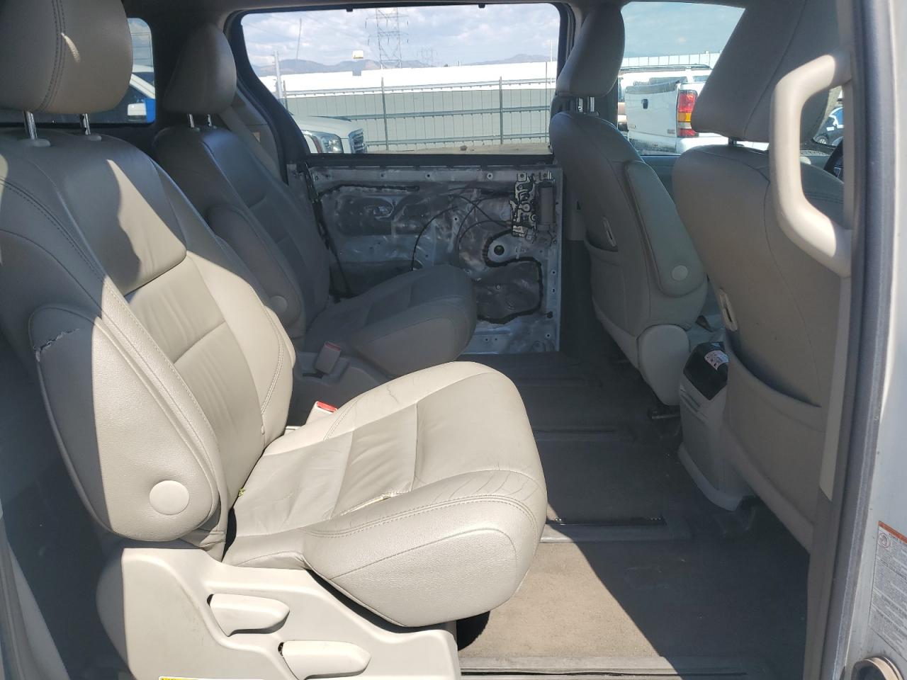 2016 Toyota Sienna Xle VIN: 5TDDK3DC6GS139784 Lot: 64321735