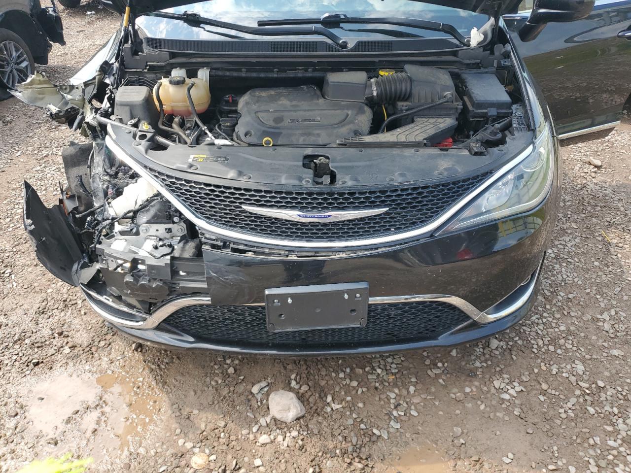 2019 Chrysler Pacifica Touring L VIN: 2C4RC1BG8KR731685 Lot: 63506965