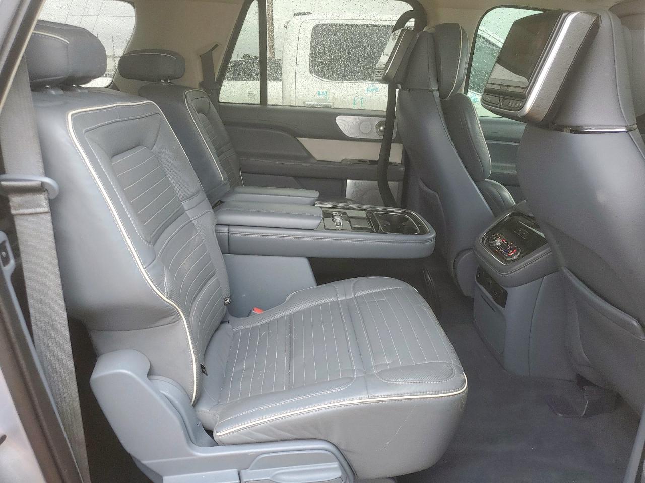 2019 Lincoln Navigator L Black Label VIN: 5LMJJ3TTXKEL04007 Lot: 63100675