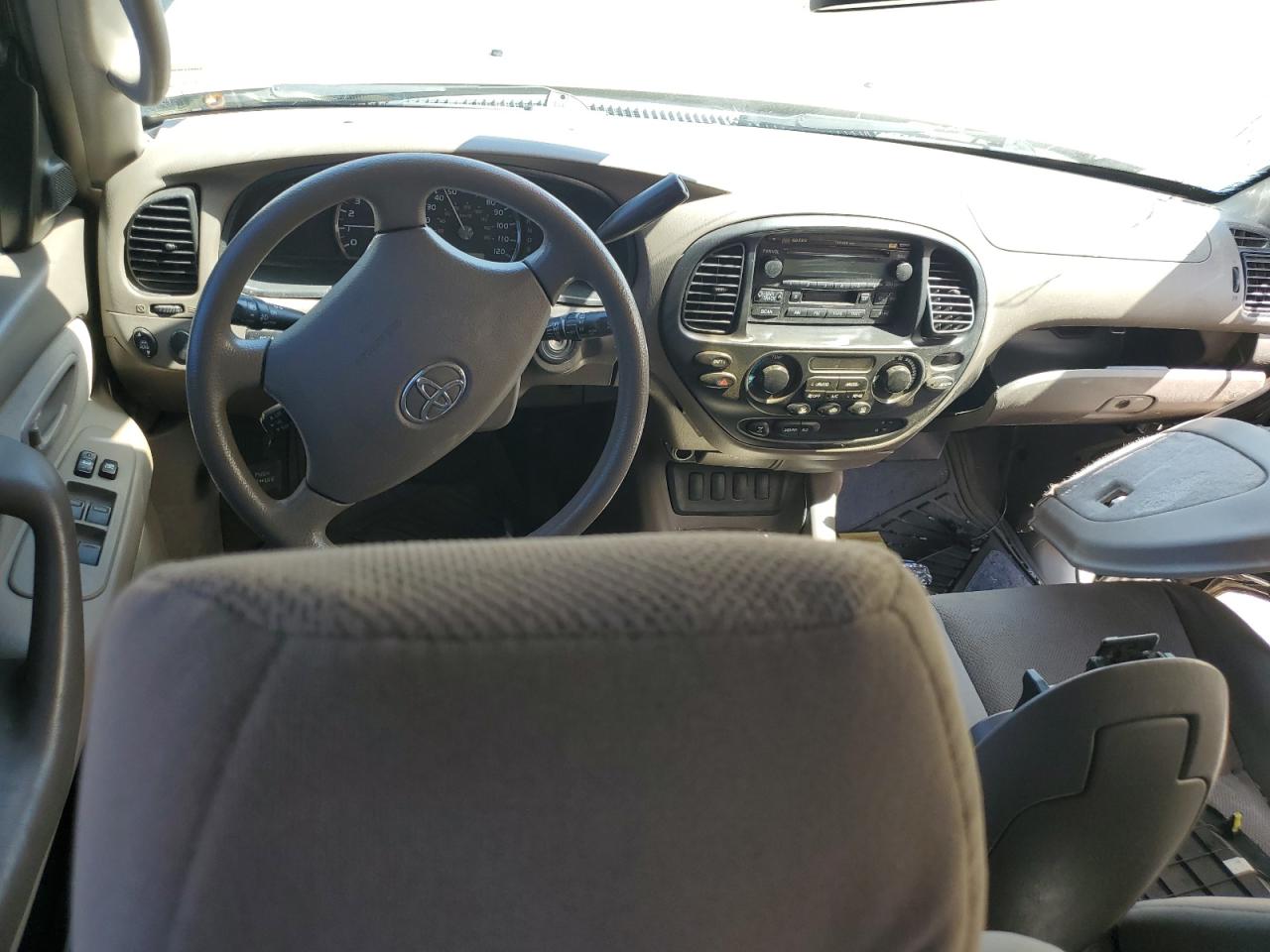 2005 Toyota Sequoia Sr5 VIN: 5TDBT44A65S257758 Lot: 64330845