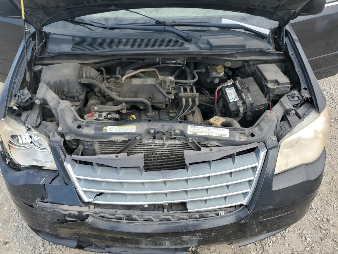 2010 Chrysler Town & Country Lx VIN: 2A4RR2D14AR441739 Lot: 64903955