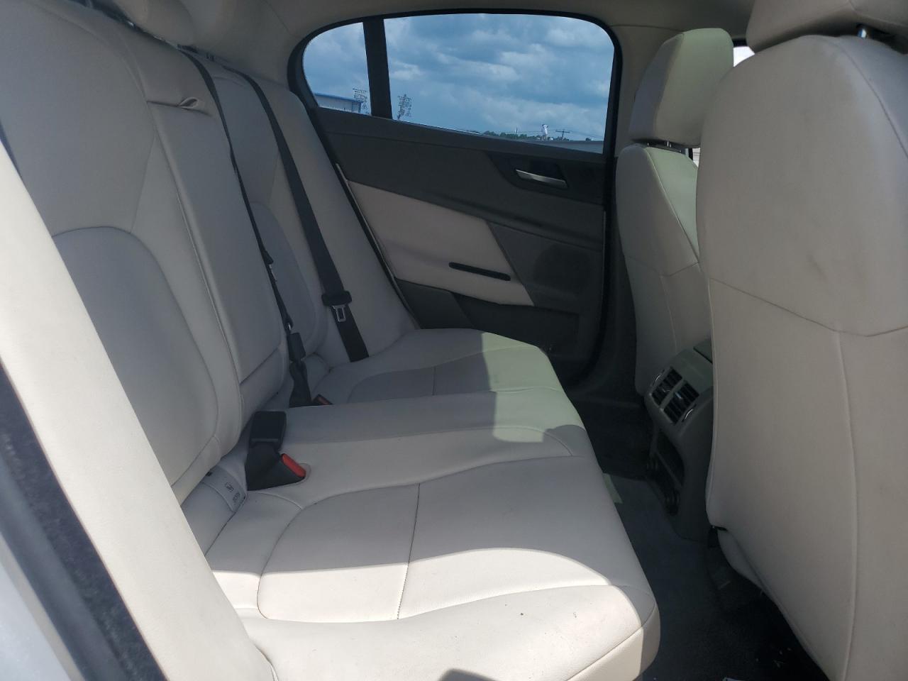 2019 Jaguar Xe VIN: SAJAR4FXXKCP49686 Lot: 63562495
