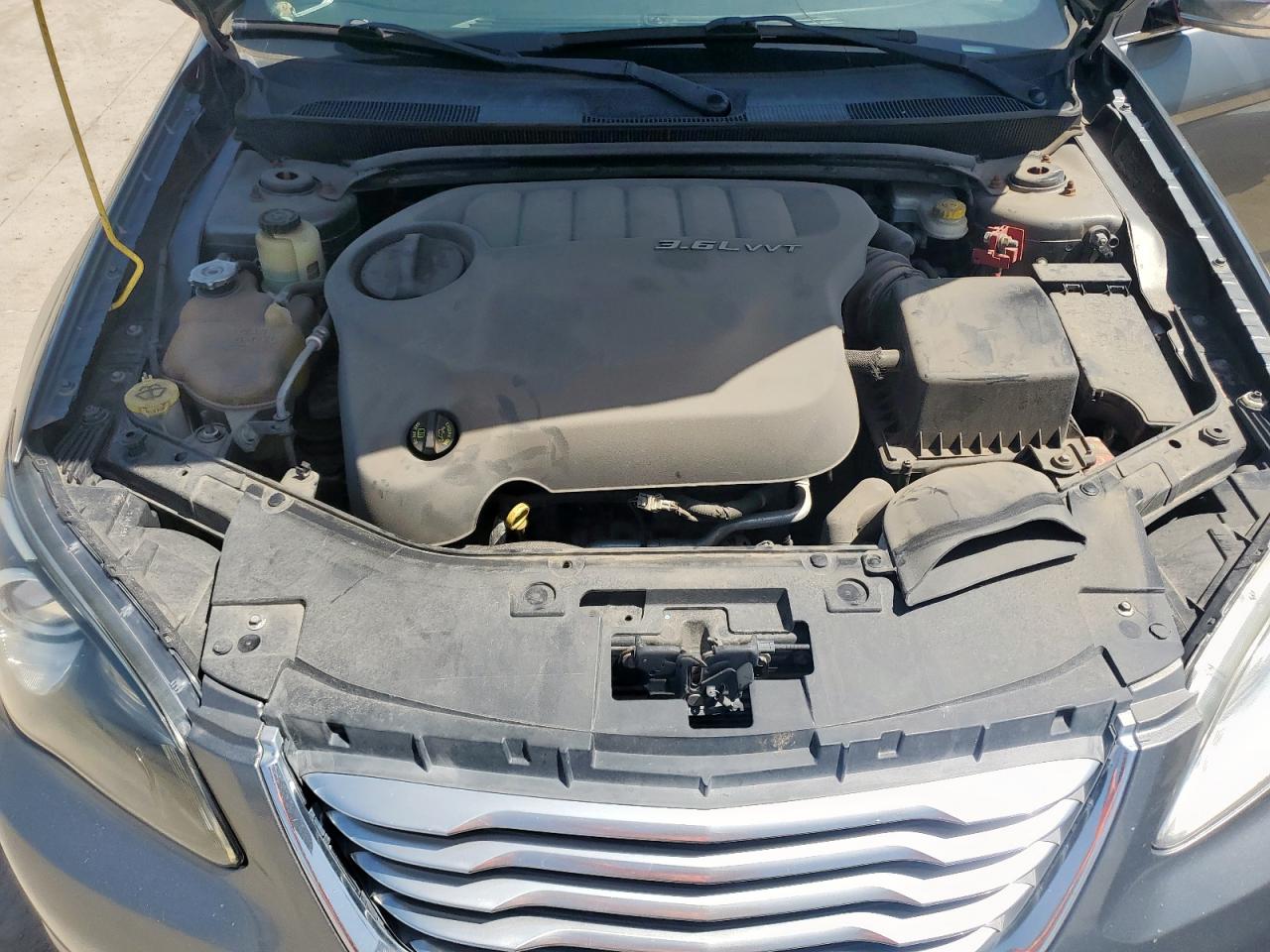 2013 Chrysler 200 Limited VIN: 1C3CCBCG8DN578899 Lot: 65128835