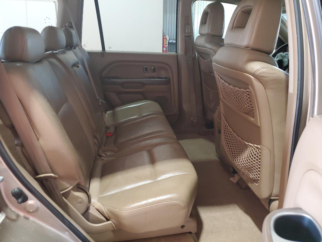2004 Honda Pilot Exl VIN: 2HKYF185X4H619804 Lot: 63680845