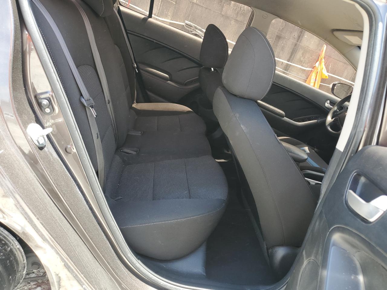 2018 Kia Forte Lx VIN: 3KPFK4A79JE169868 Lot: 65900745