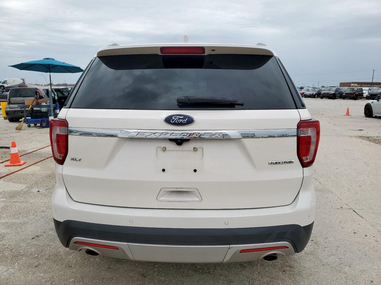 2016 Ford Explorer Xlt VIN: 1FM5K7D8XGGC01913 Lot: 63598715