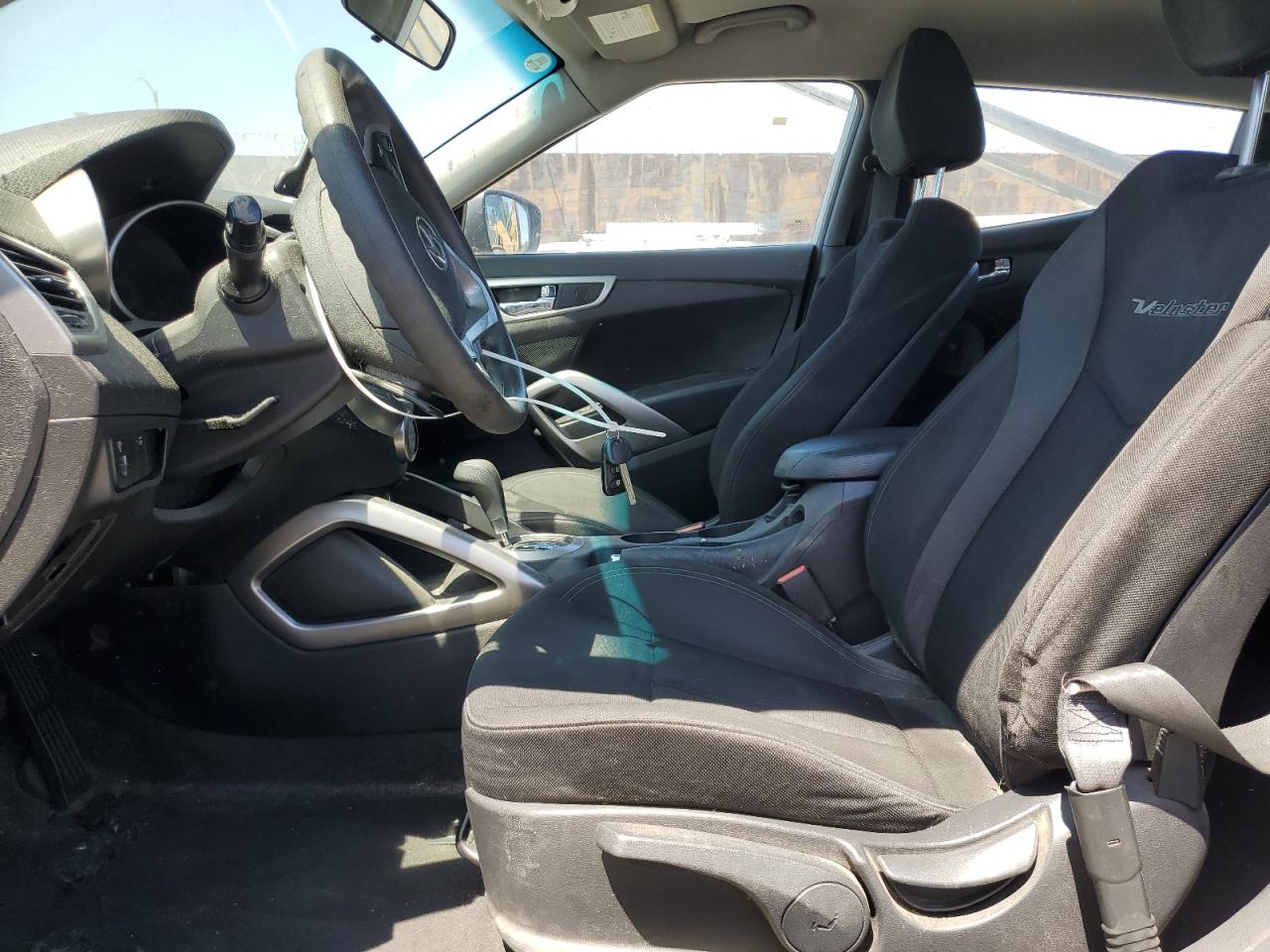 kmhtc6ad4gu262661 KMHTC6AD4GU262661 2016 Hyundai Veloster
