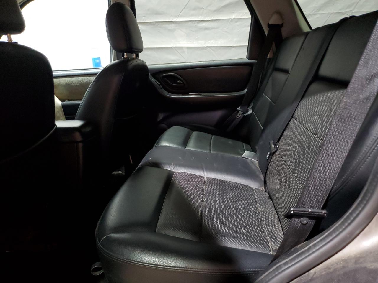 2006 Ford Escape Limited VIN: 1FMCU94136KD35321 Lot: 63611035