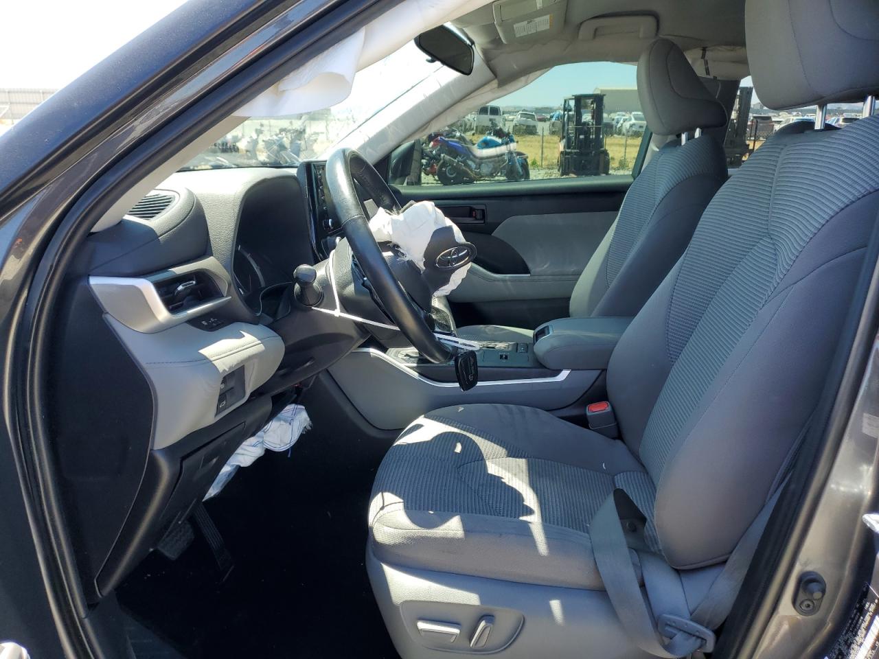 2021 Toyota Highlander L VIN: 5TDZZRAH0MS522393 Lot: 64006205