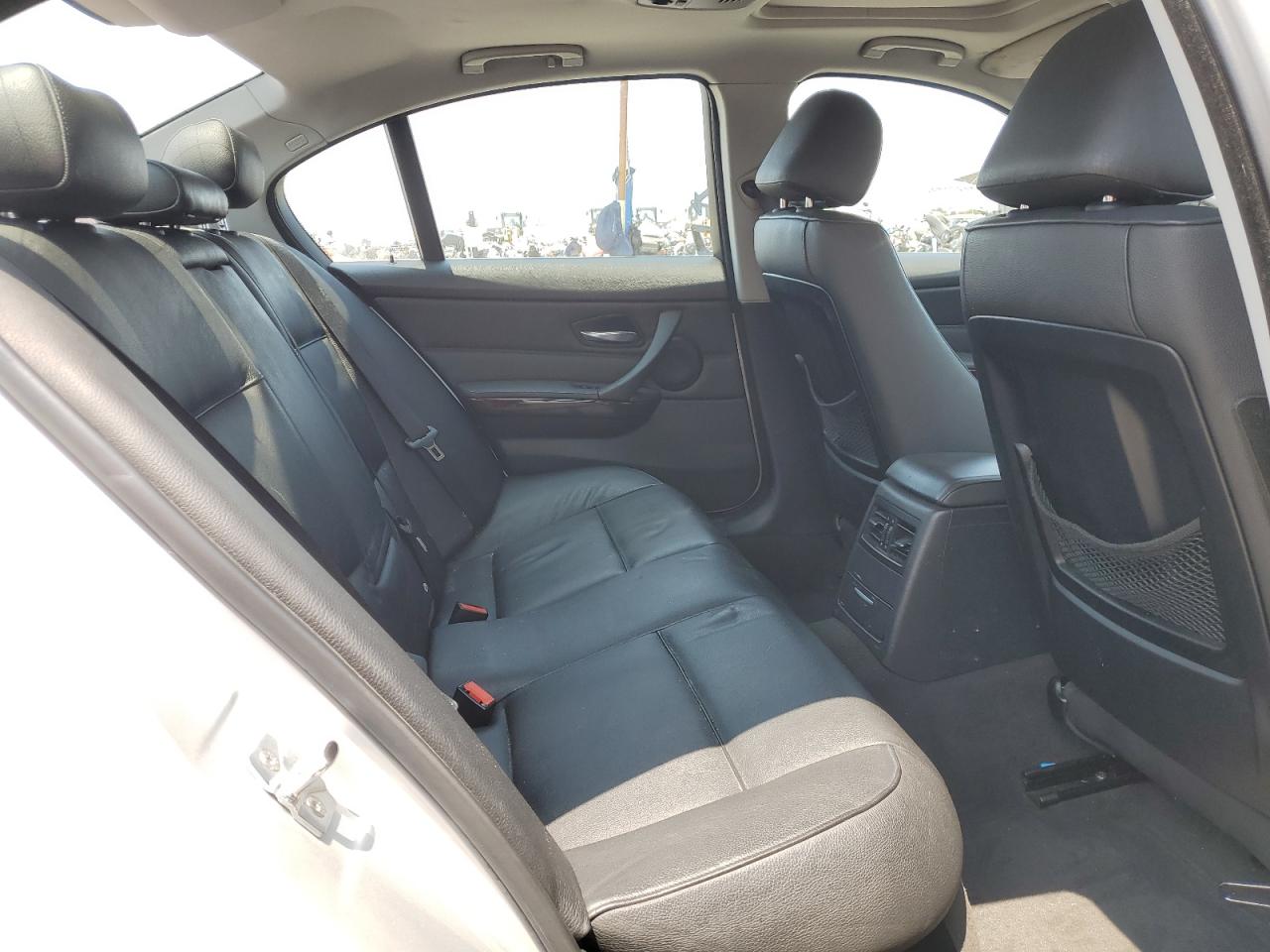 2006 BMW 330 I VIN: WBAVB33596PS14040 Lot: 65032625