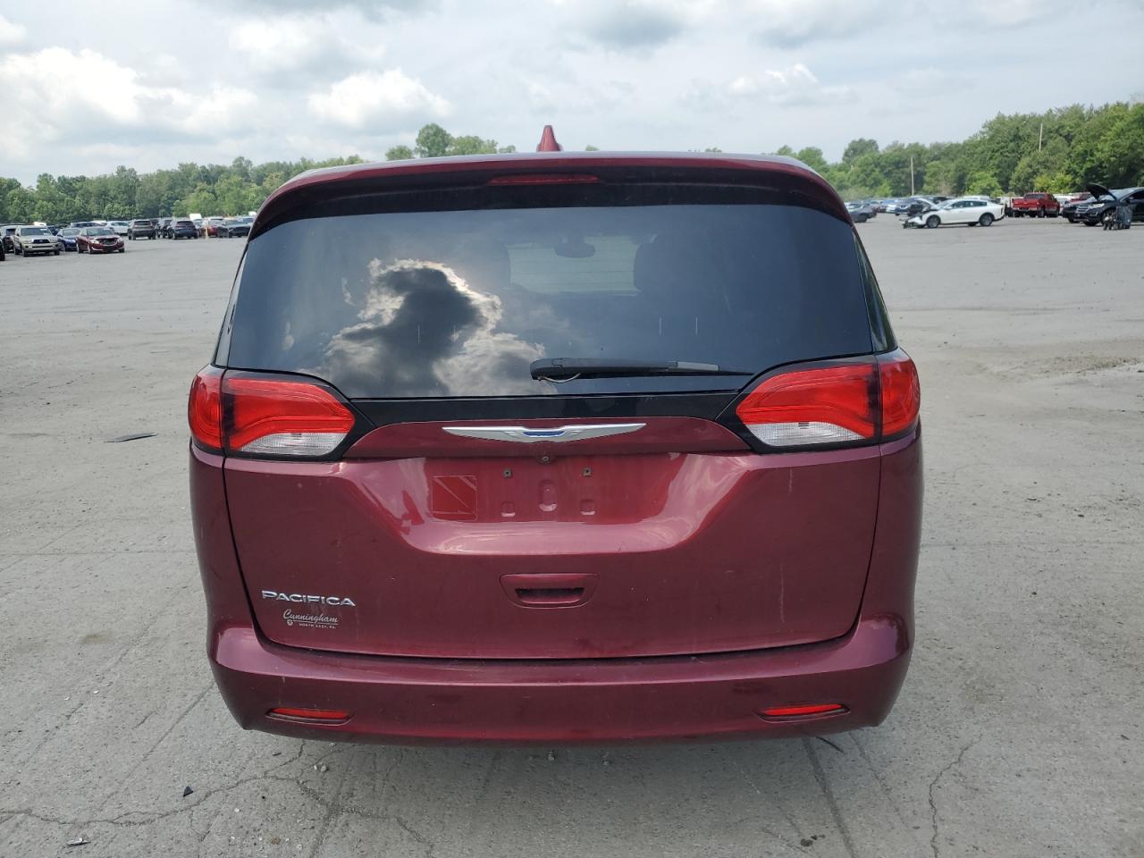 2017 Chrysler Pacifica Touring VIN: 2C4RC1DG6HR822850 Lot: 65327485