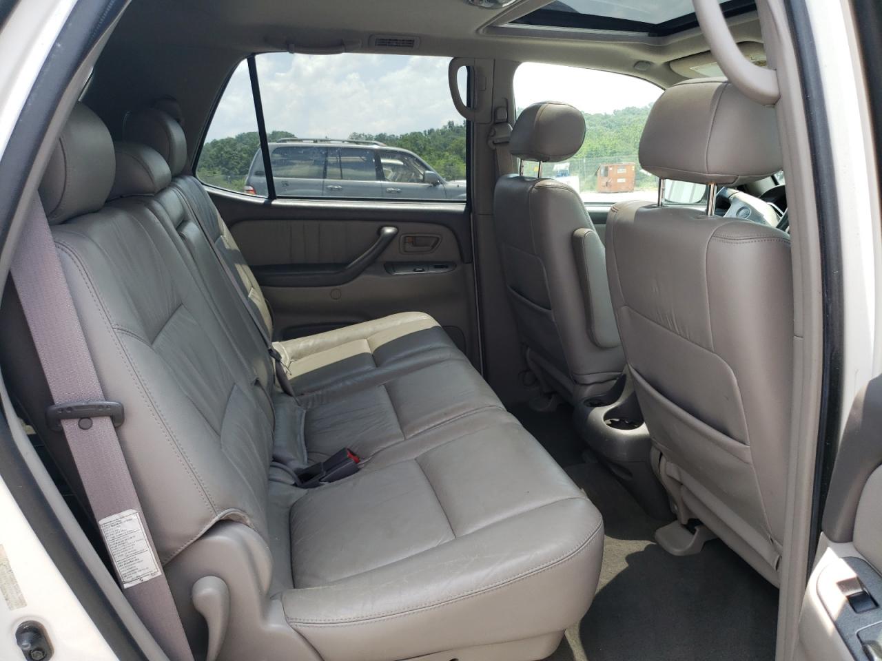 2002 Toyota Sequoia Limited VIN: 5TDBT48A22S069762 Lot: 64633285